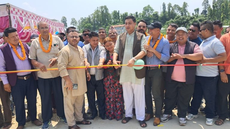 आन्तरिक स्राेतबाट मनहरीले बनायाे ५ वटा पक्की पुल, प्रदेश सांसद बानियाँले गरे उद्घाटन