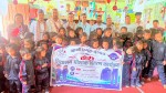 साथी समूहद्धारा विद्यार्थीलाई पोशाक र जुत्ता वितरण