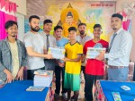 विद्यार्थी एकता दिवसमा मामाघरलाई स्टेसनरी