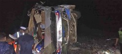 मकवानपुर र बाराको सिमानामा बस दुर्घटना, ७ जनाको मृत्यु