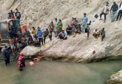 मकवानपुरको सिस्नेरी खोलामा पौडी खेल्न गएका ३ बालकको डुबेर मृत्यु