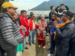 बाढीले क्षति पुराएको संरचना बनाउन सहयोग गर्ने मुख्यमन्त्रीको प्रतिबद्धता