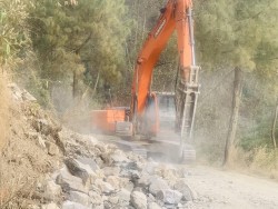 फाखेल-मातातीर्थ सडकखण्ड डेढ महिना बन्द हुने  