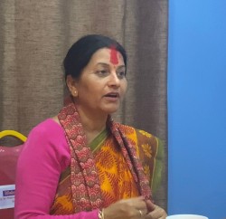 ‘संविधानमा जनअधिकारका लागि लडें, अब व्यवहारमा लागू गर्न उम्मेदवारी’: महालक्ष्मी उपाध्याय ‘डीना’