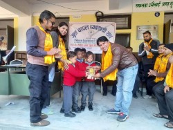 स्थापना दिवसमा न्यानो कपडा र जुत्ता सहयोग