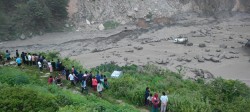 रसुवा बाढीमा ६ जना चिनियाँ नागरिकसहित १८ जना सम्पर्कविहीन, ९ जनाको उद्धार