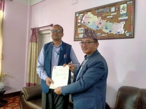स्वकीय सचिवमार्फत बहादुरले बुझाए राजीनामा