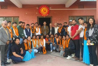 मकवानपुरमा अनेरास्ववियुबाट स्ववियुमा निर्वाचितलाई एमाले जनसंगठन संयन्त्रको सम्मान