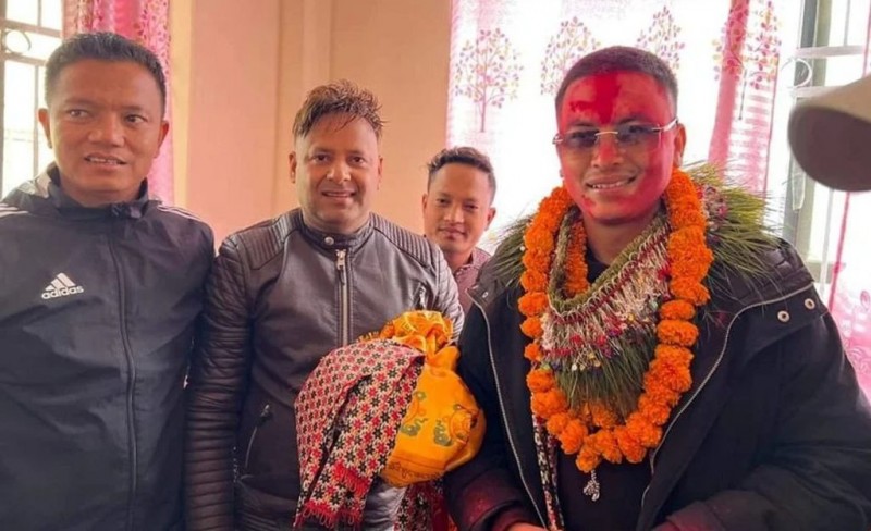 थुनामुक्त भए पल शाह