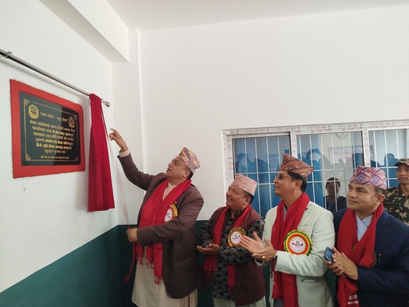 मूख्यमन्त्री बानियाँद्वारा कैलाश आधारभूत अस्पताल उद्घाटन