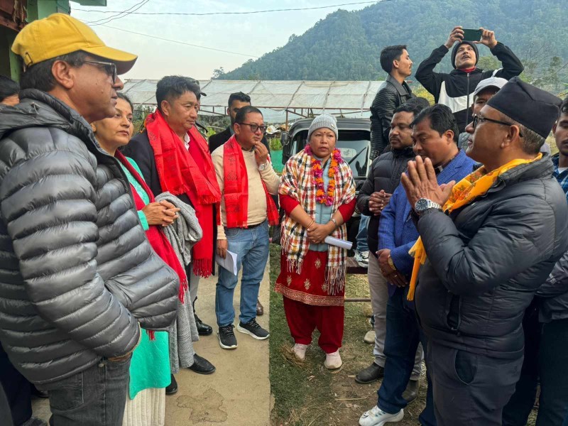 बाढीले क्षति पुराएको संरचना बनाउन सहयोग गर्ने मुख्यमन्त्रीको प्रतिबद्धता