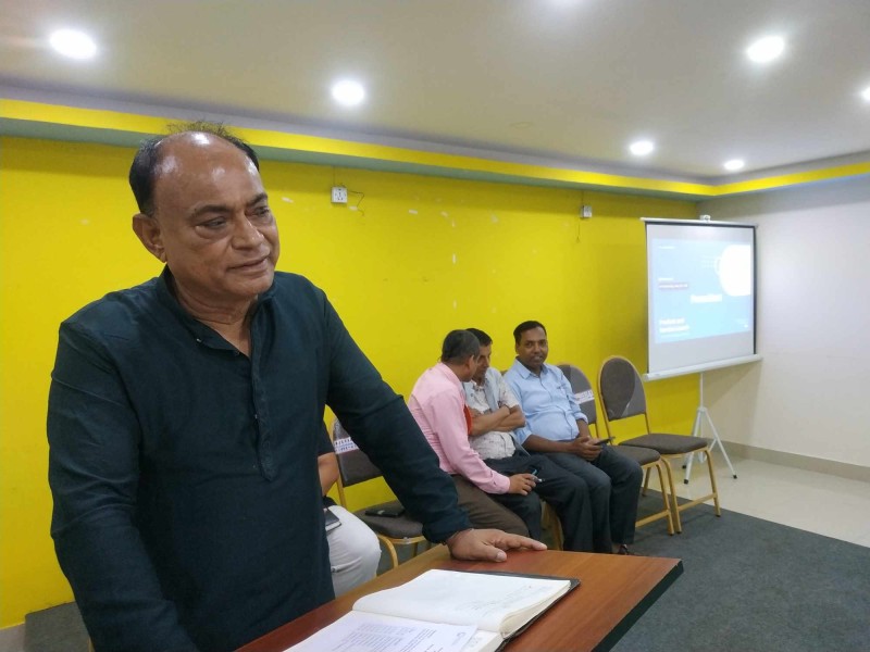 दक्ष शिक्षक उत्पादनका लागि प्रशिक्षण हुँदै 